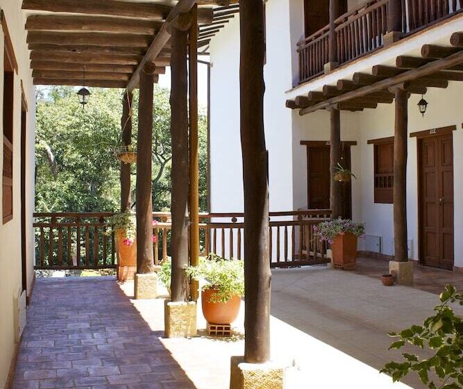 بنسيون La Buganvilla Barichara