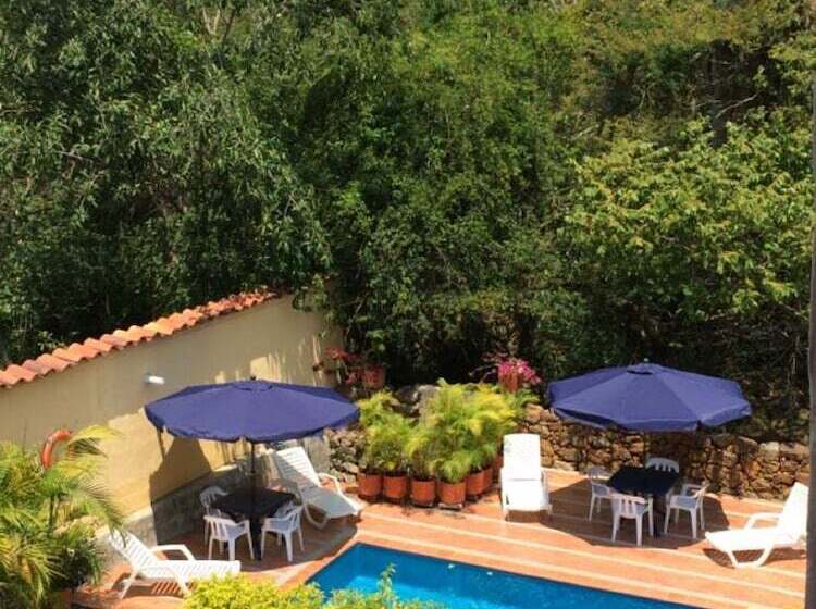 بنسيون La Buganvilla Barichara