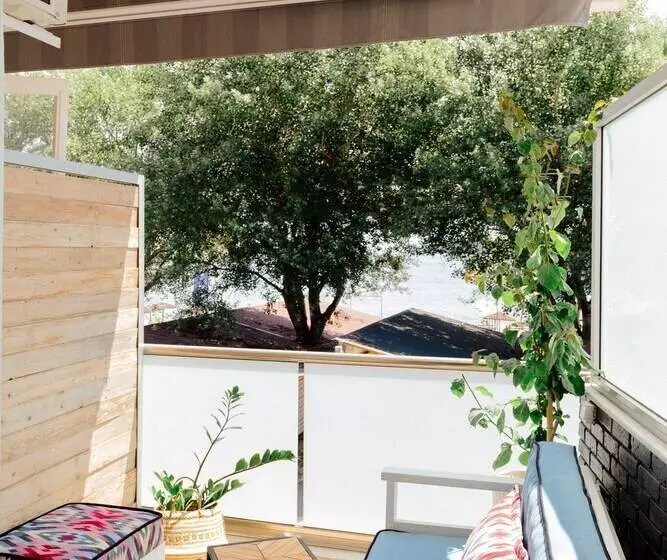 ペンション Sea View Studio With A Barbecue Area On The Terrace Of The Building A Smart Tv
