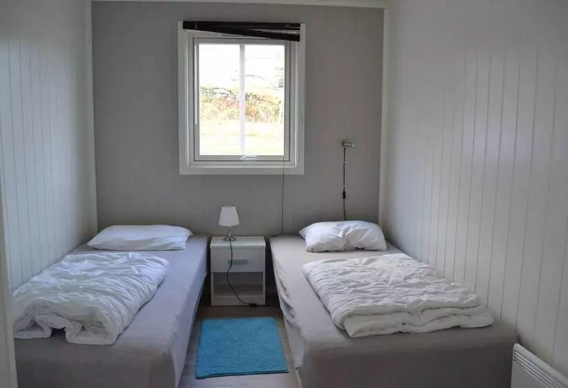 Lomakeskus Sjøstrand Rorbuer V Børge Iversen As