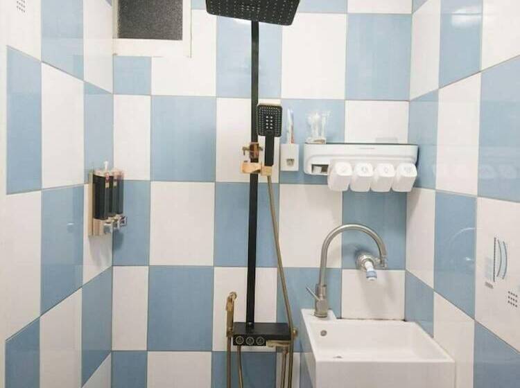 تختخواب و صبحانه Dayastar