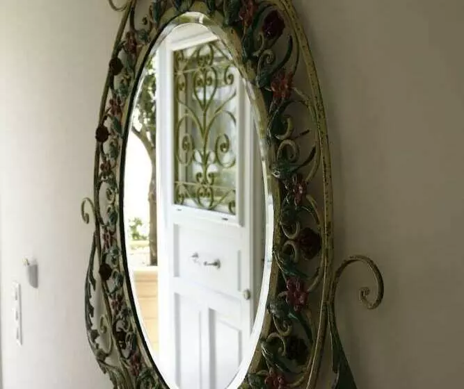 ベッドアンドブレックファースト Mourayio Bed&breakfast