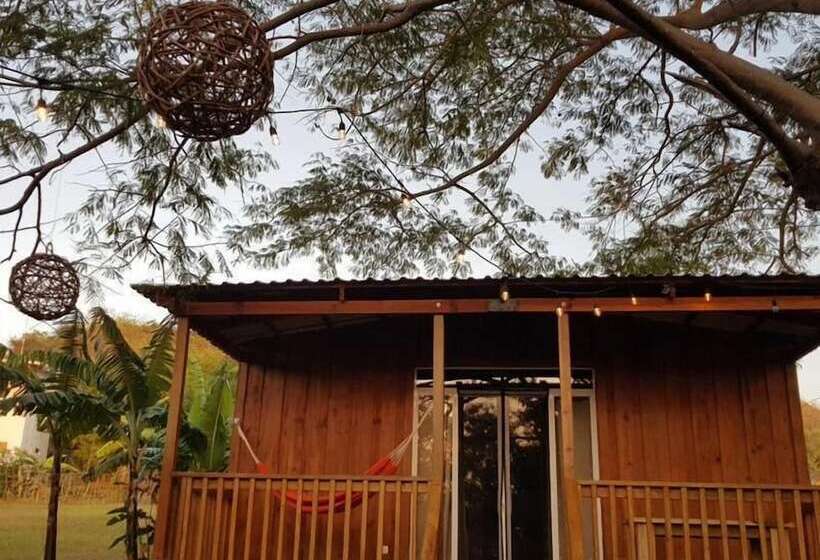 هتل Calalas Lodge