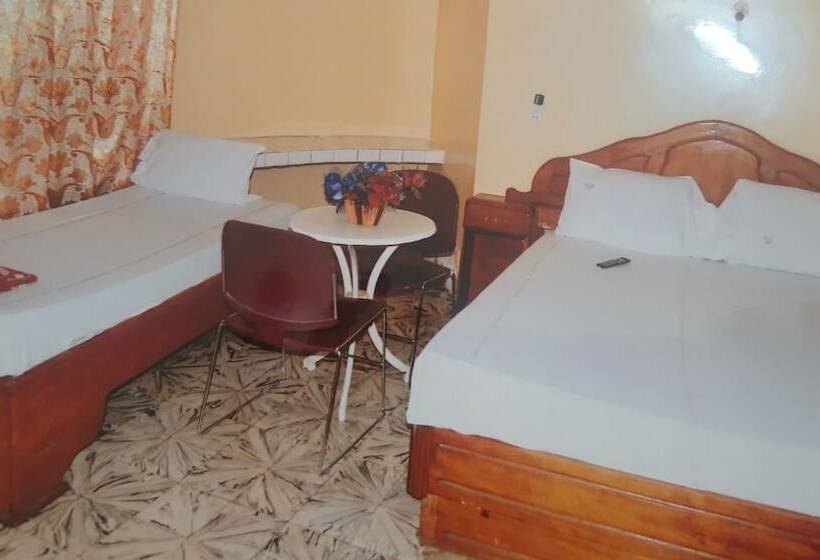 هتل Campement Touristique Le Baol