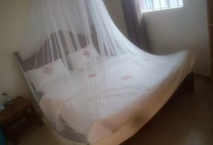 هتل Club Icon Guest House