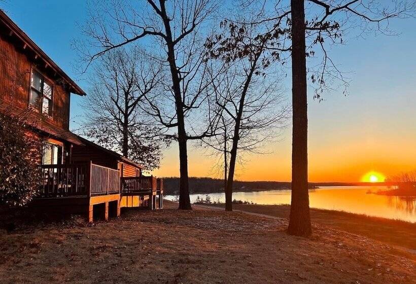 ホテル Crown Point Resort