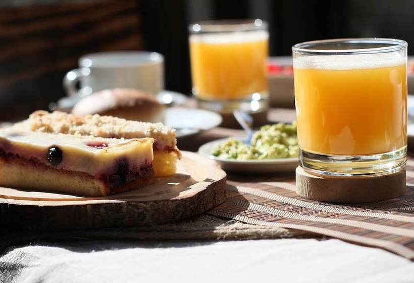 فندق Entre Volcanes Lodge