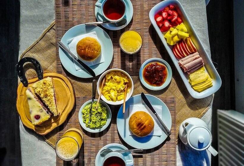 فندق Entre Volcanes Lodge