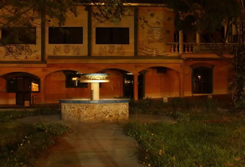 Hotelli Imperio Del Sol