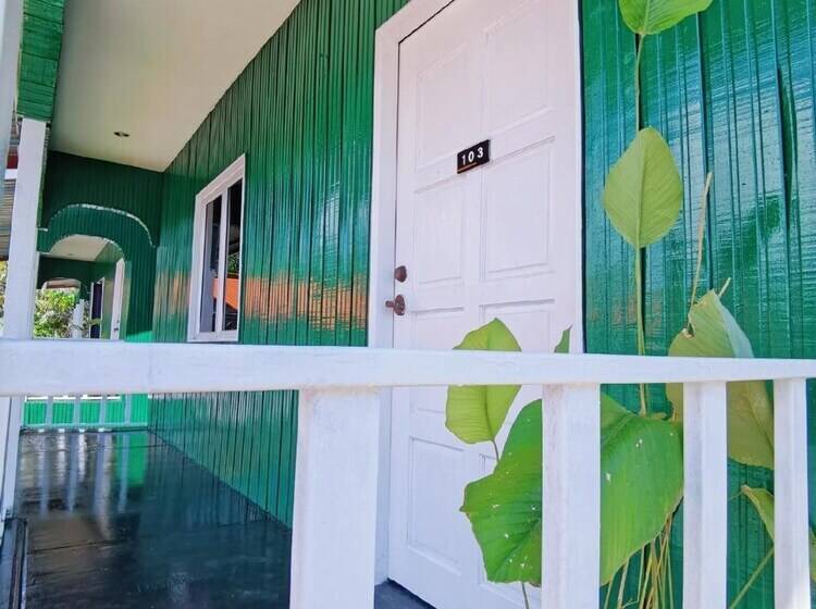 Отель Mushrooms Inn