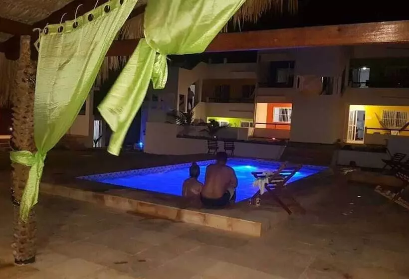 Hotelli Pousada Lagoa Da Barra Taiba