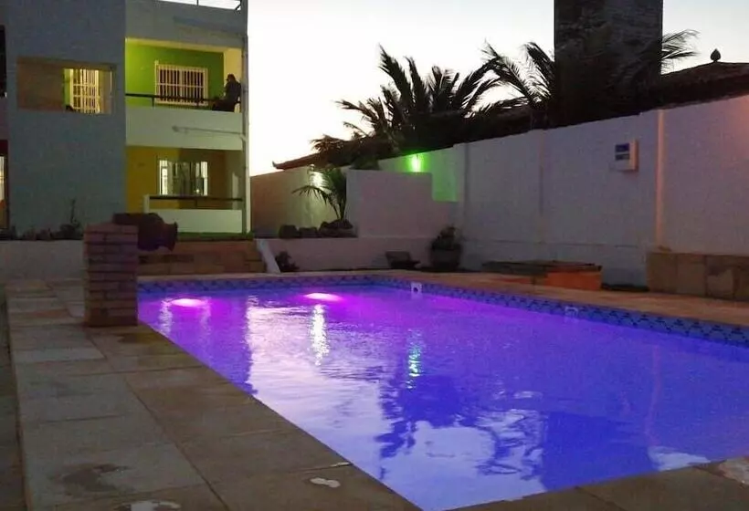 Hotelli Pousada Lagoa Da Barra Taiba
