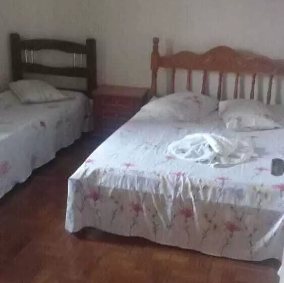 ホテル Pousada Mineira