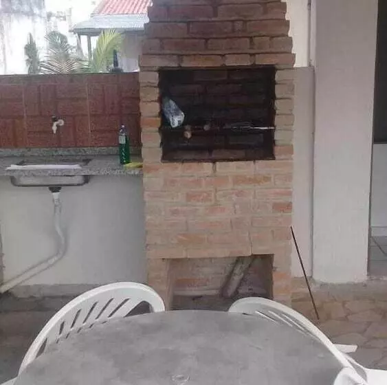 ホテル Pousada Mineira