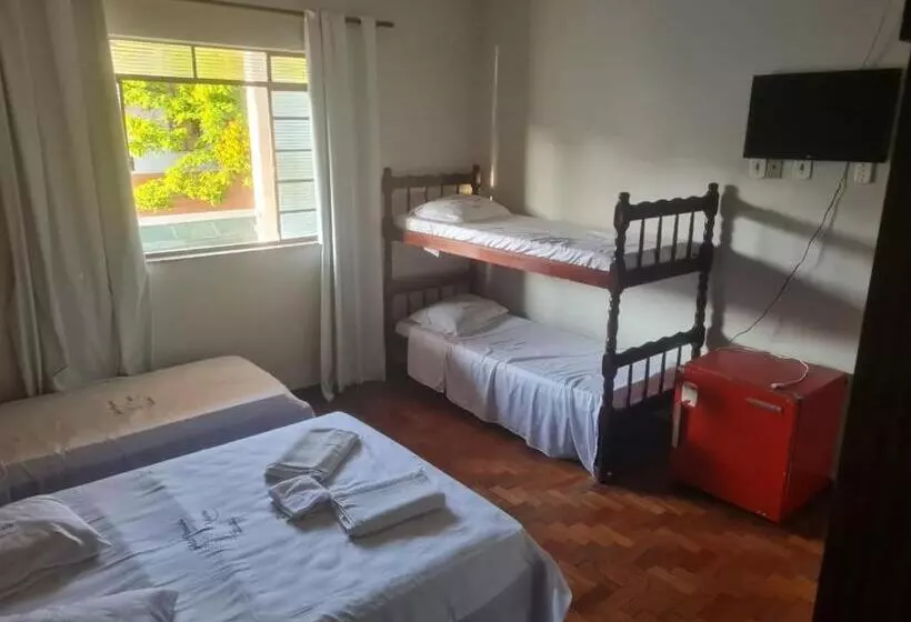 ホテル Pousada Mineira