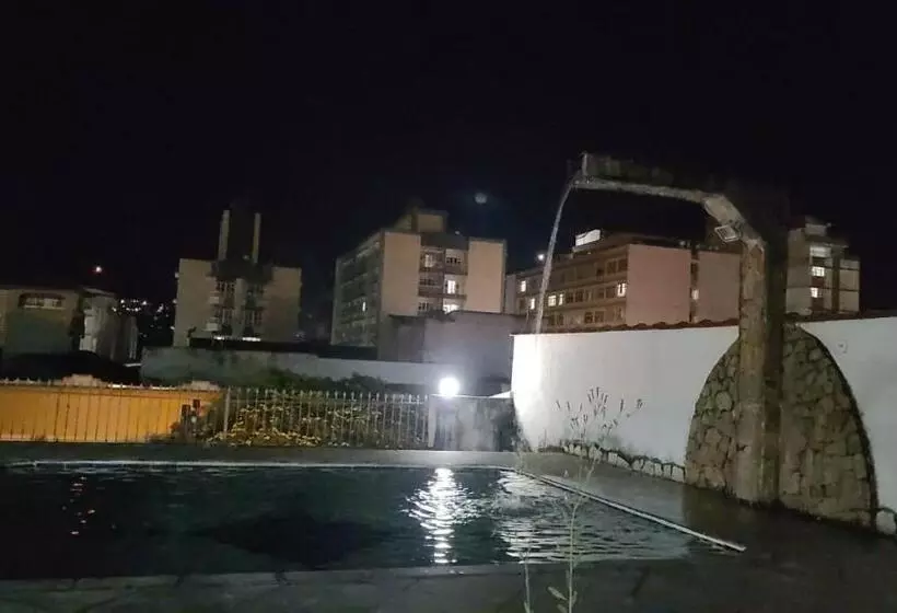 ホテル Pousada Mineira