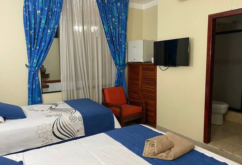 בית מלון כפרי Rio Napo