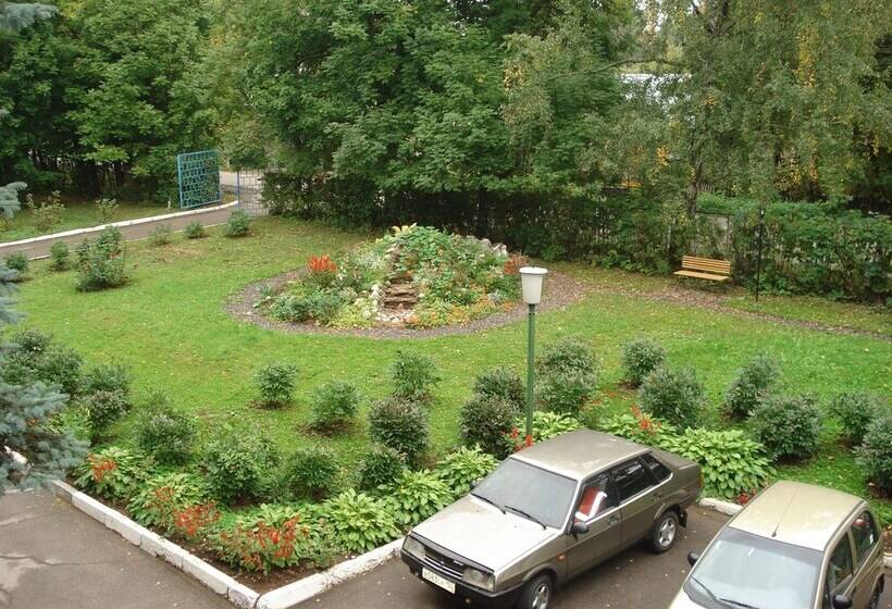 Отель Trade Union Training Center