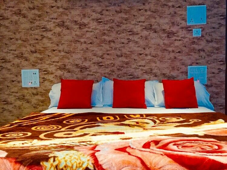 בית מלון כפרי Vidhata Palace