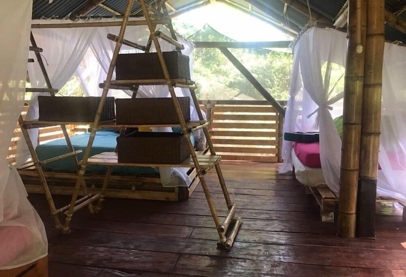 La Casa En El Aire   Hostel