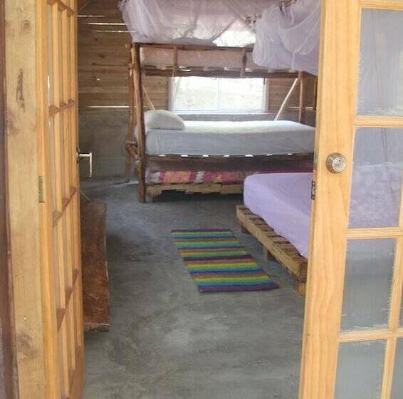 La Casa En El Aire   Hostel