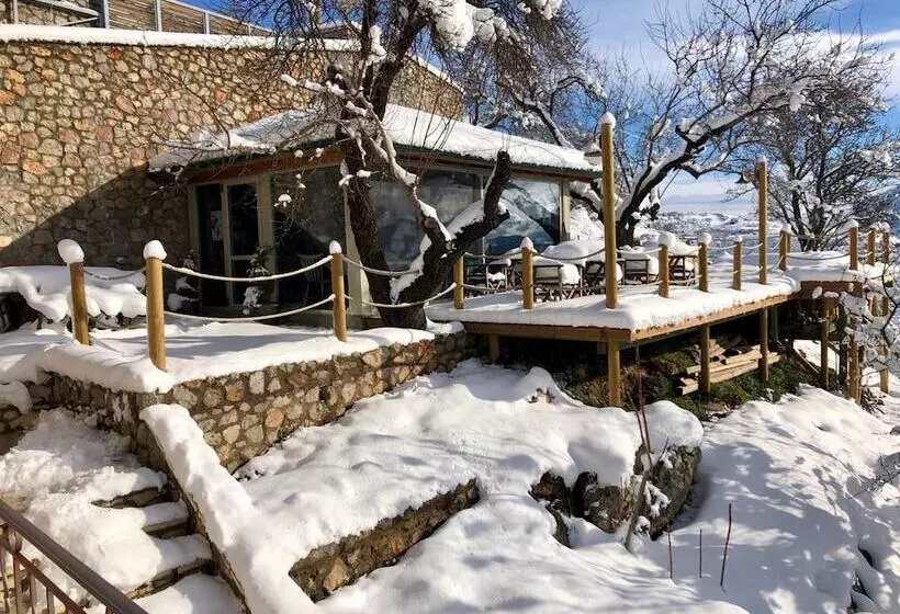 ペンション Almond House Suites Arachova  Adults Only