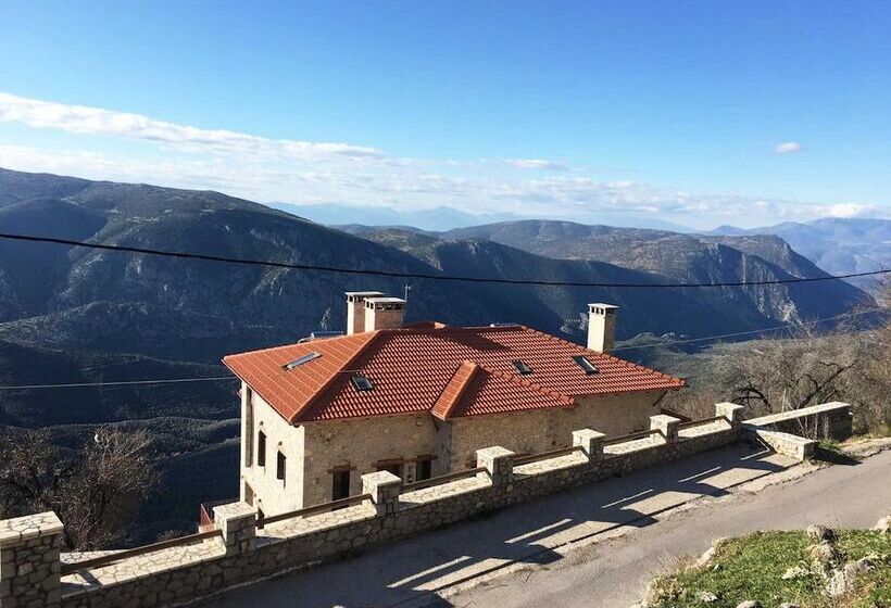 פנסיון Almond House Suites Arachova  Adults Only