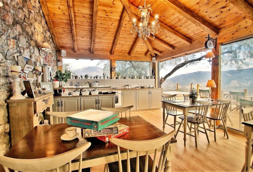 Пансион Almond House Suites Arachova  Adults Only