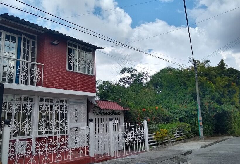 پانسیون Alojamiento Familiar Casa Campesina