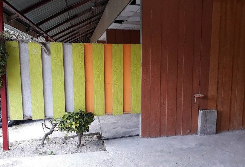 פנסיון Baan Nopparat