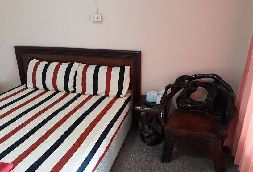 פנסיון Baan Nopparat