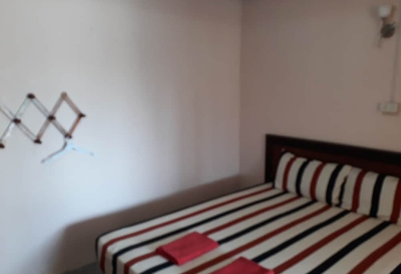 פנסיון Baan Nopparat