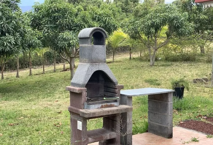 پانسیون Gîte Le Longane