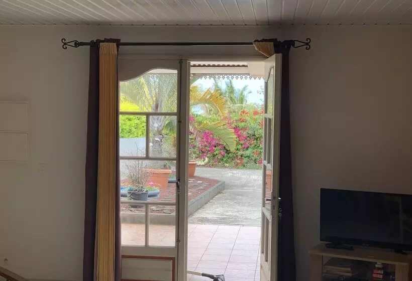 پانسیون Gîte Le Longane