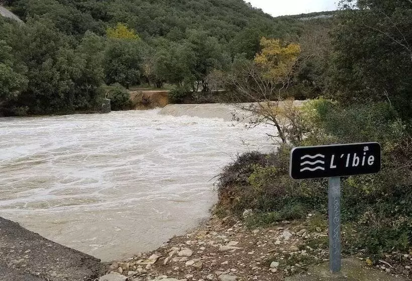 Majatalo Gîtes Du Combeau