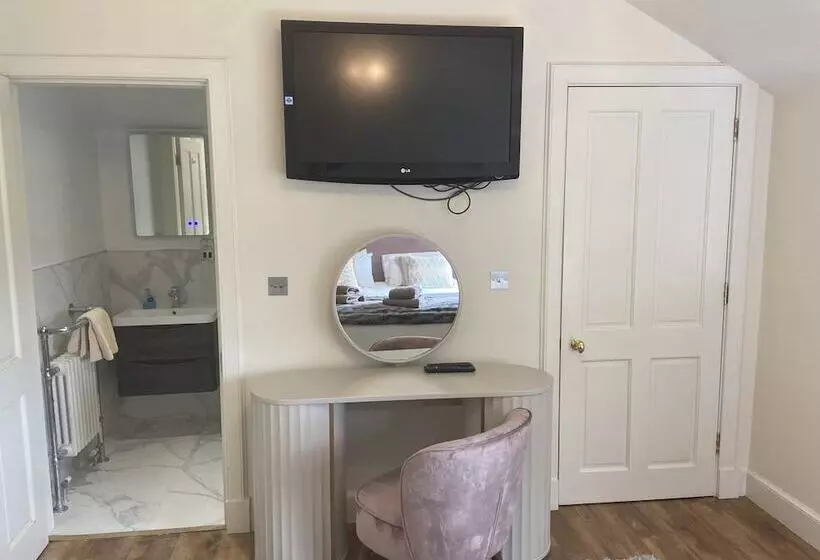 Majatalo The Gate Lodge