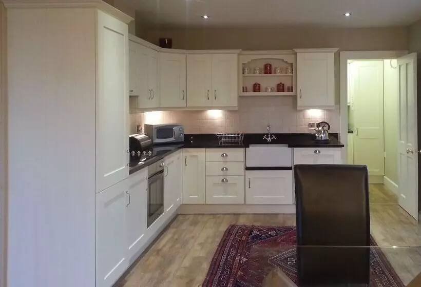 Majatalo The Gate Lodge