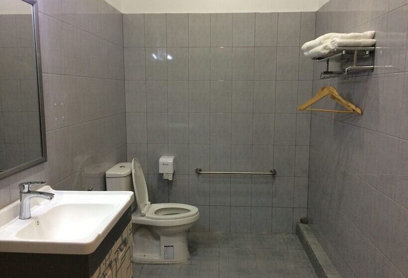 پانسیون The Lodge Ngwe Taung