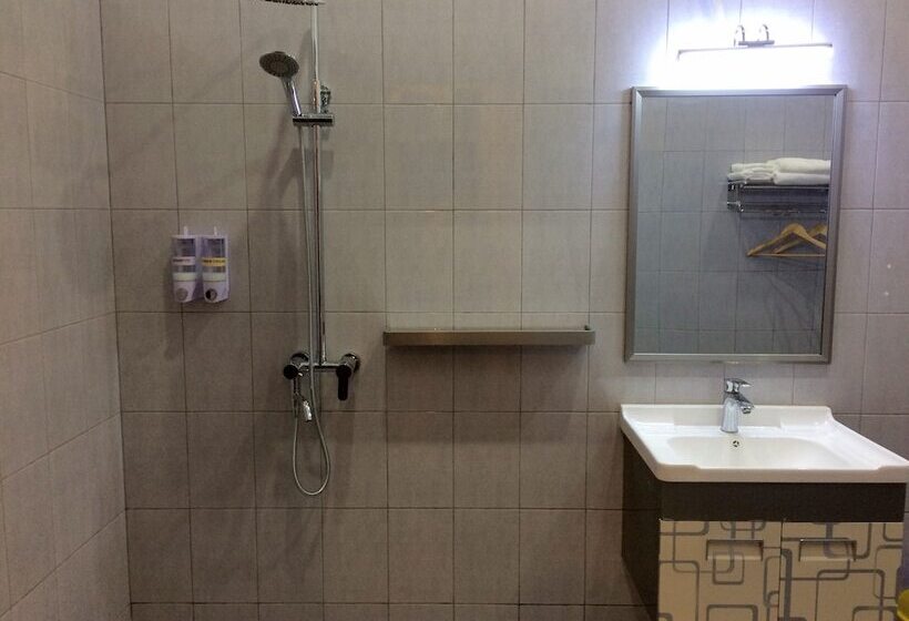 پانسیون The Lodge Ngwe Taung