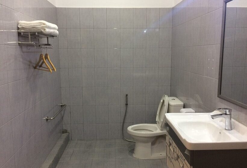 پانسیون The Lodge Ngwe Taung