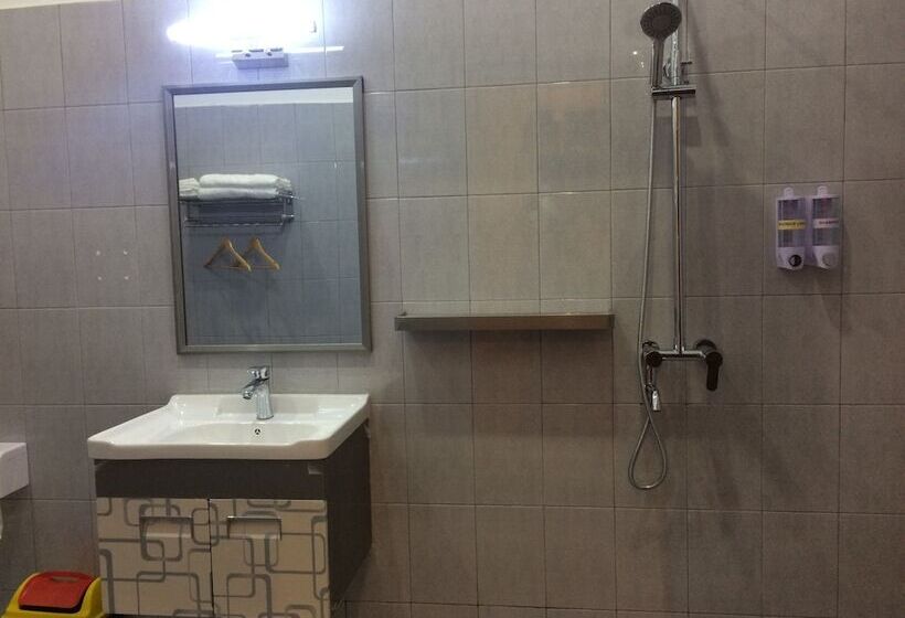 پانسیون The Lodge Ngwe Taung