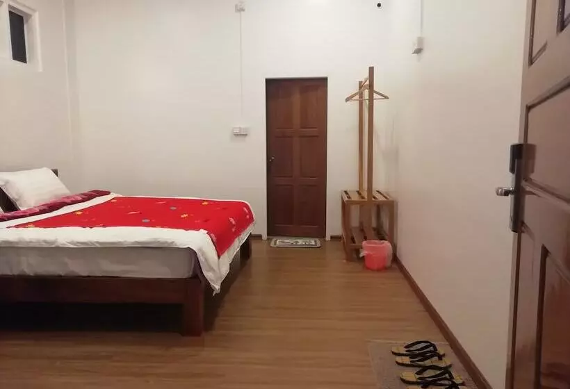 پانسیون The Lodge Ngwe Taung