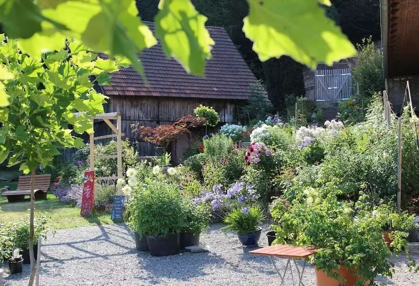 ペンション The Moosbach Garden