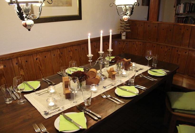 Пансион The Moosbach Garden