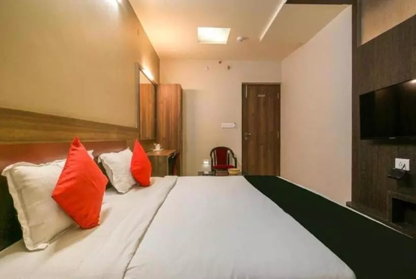 Pratap Iinternational By Shrigo Hotels