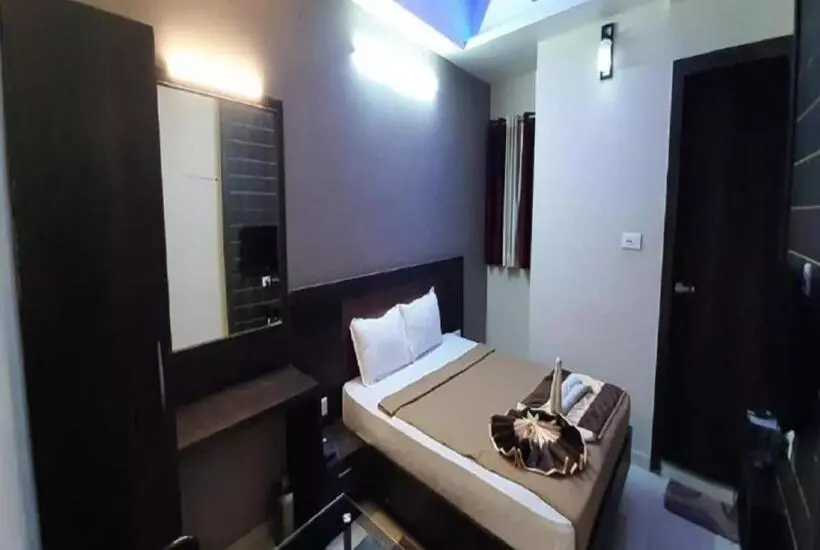 Pratap Iinternational By Shrigo Hotels