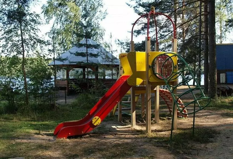 Lomakeskus Sandal Guest House