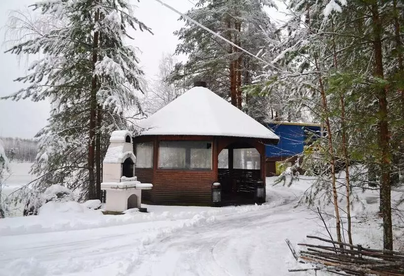 Lomakeskus Sandal Guest House