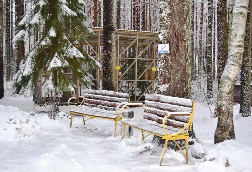 Lomakeskus Sandal Guest House