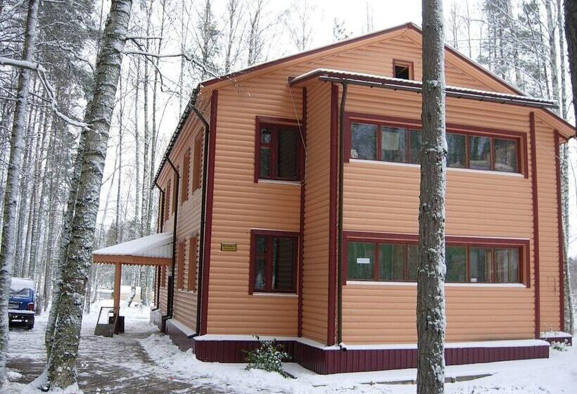 リゾートホテル Sandal Guest House